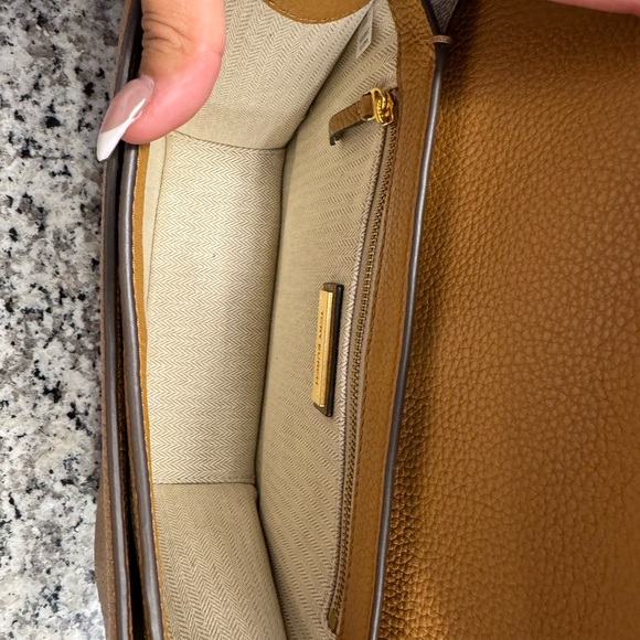 NEW Tory Burch Medium Britten Tiramisu Adjustable Shoulder - Picture 4 of 8